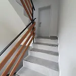 Spacious 2-bedroom With Terrace Sea View *