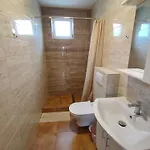 Spacious 2-bedroom With Terrace Sea View * زابوريتش