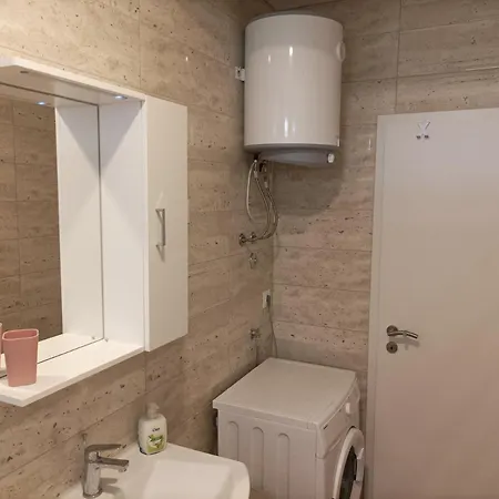 Spacious 2-bedroom With Terrace Sea View * Žaborić