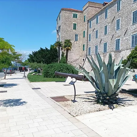 Spacious 2-bedroom With Terrace Sea View 公寓 *