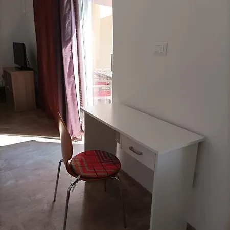 公寓 Spacious 2-bedroom With Terrace Sea View 扎博里克