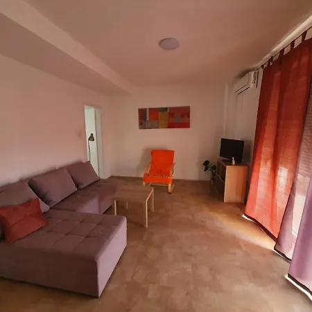 Spacious 2-bedroom With Terrace Sea View Žaborić