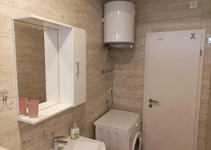 Spacious 2-bedroom With Terrace Sea View * 扎博里克